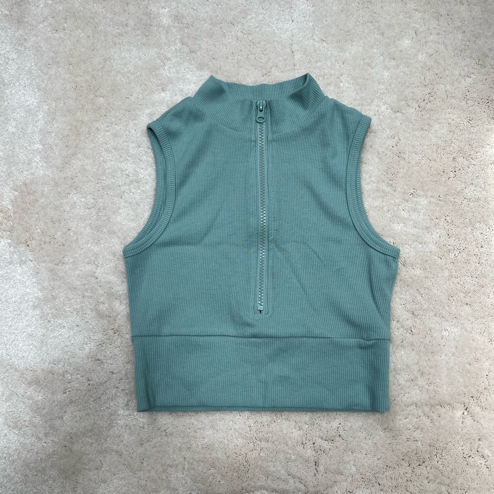 3/$20 DEAL! Teal Zipper Crop Top
